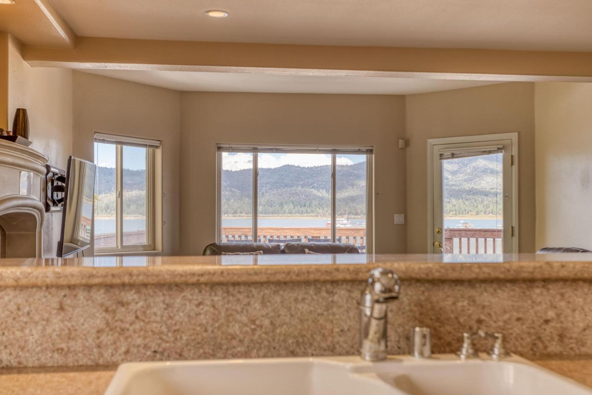 032 - Lakefront Village Escape Big Bear Lake Exterior foto